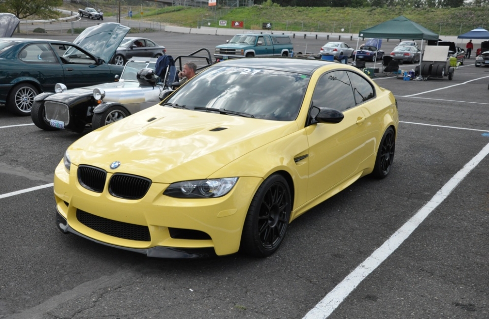 BMW Dakar Yellow M3
