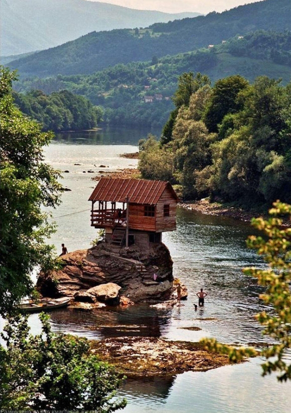Dağ Evi