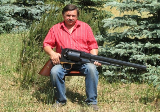 Dev silah 