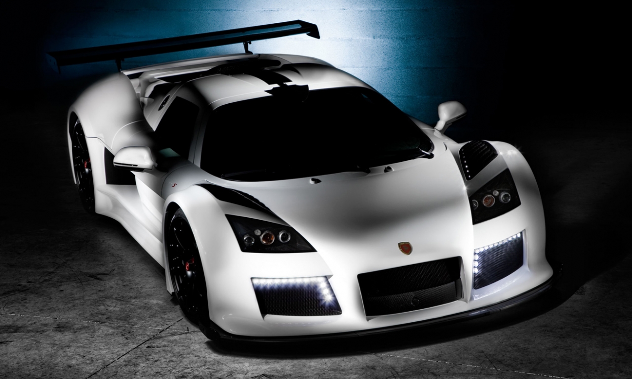 Gumpert Apollo 