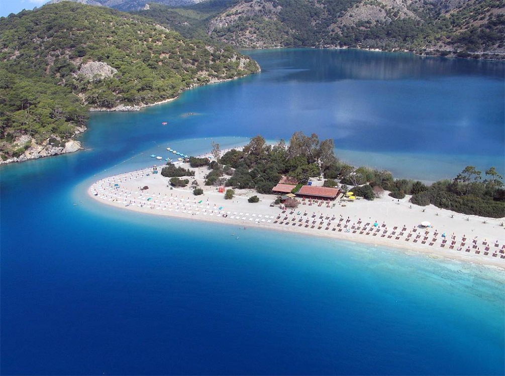 ölü deniz sahili 