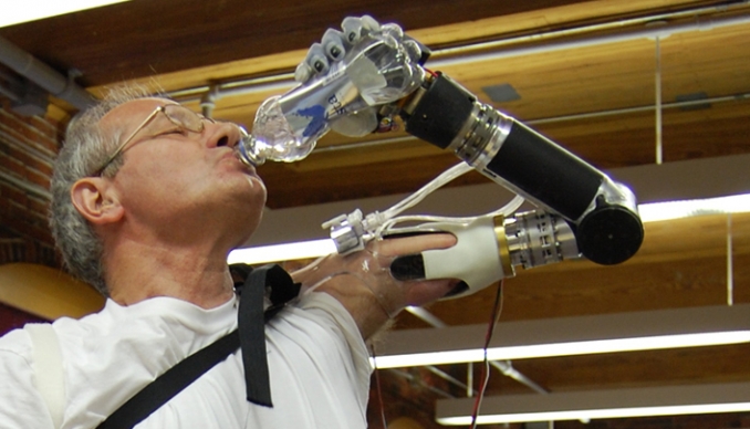Robot Kol