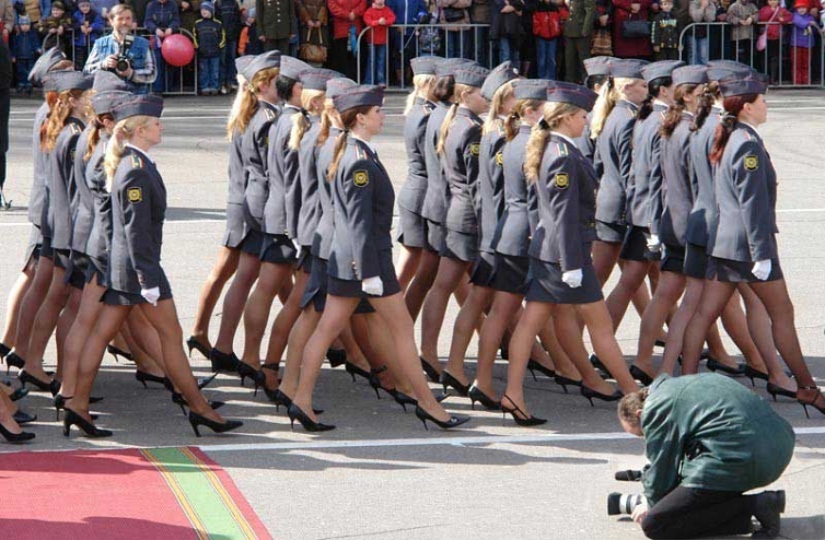 Sexsi Rus askerleri