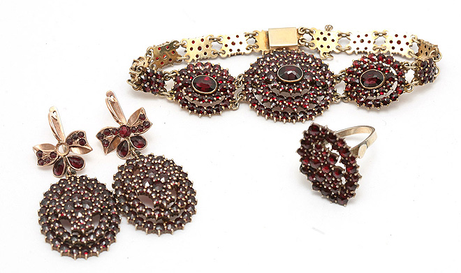 yakut set